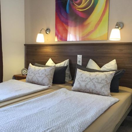 Apartman เดเนีย ภายนอก รูปภาพ